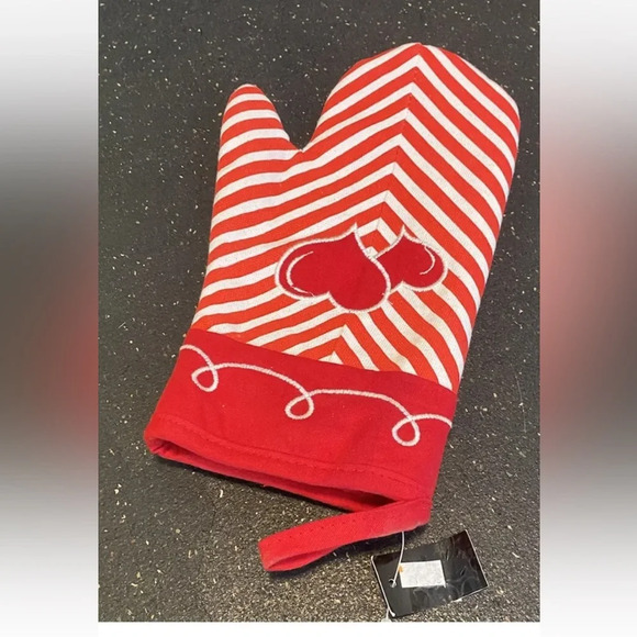 NWT Red Oven MIT, Glove, Pot Holder , Protector, Mitten Mitts ￼ - Picture 4 of 4
